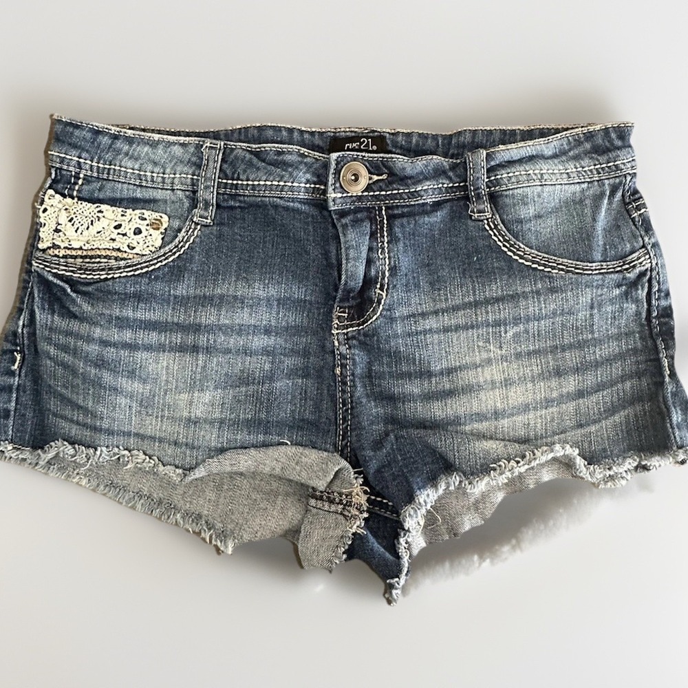 Y2K Rue21 Ultra Low Rise Denim‎ Cut Off Jean Shorts Womens 7 Lace Detail